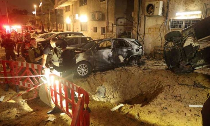 إيران تعلن استخدام صواريخ “سجيل” لأول مرة.. وإصابات وأضرار في إسرائيل جراء شظايا الهجوم- (فيديوهات)