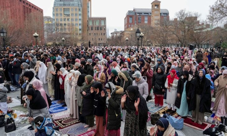 نيويورك تايمز: مهاجمة ترامب والجمهوريين وتعصبهم ضد الإسلام والمسلمين “مخزية” ويجب التبرؤ منها