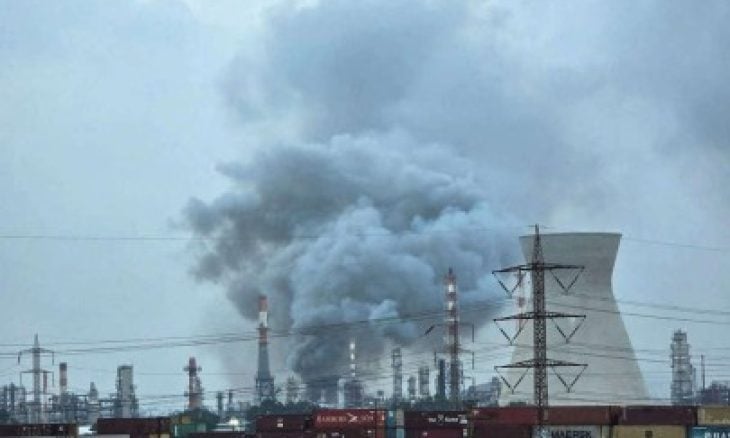 هجوم إيراني يصيب مصافي النفط في حيفا- (صور وفيديو)