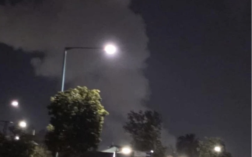 صواريخ إيران تهز مواقع نووية حساسة… ضربات مباشرة تُوقع إصابات ودمار (فيديو)