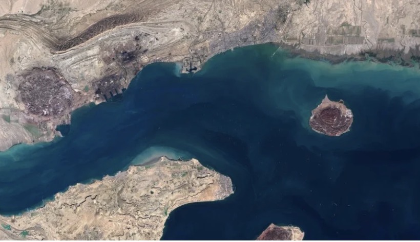 جزر تتحكم بالعالم… كيف تمسك إيران بخناق مضيق هرمز؟