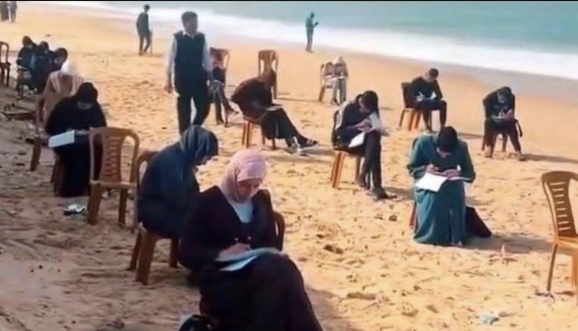 اطلبوا العلم ولو على شواطيء غzة ❗📚