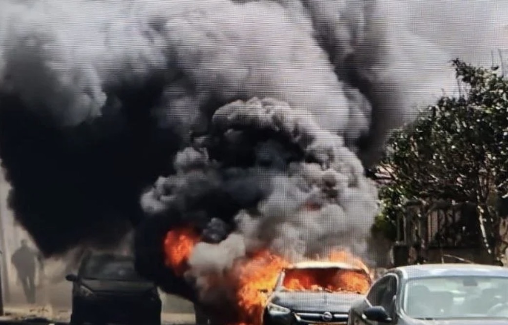 إصابات وحرائق... صواريخ من لبنان تضرب نهاريا (فيديو)