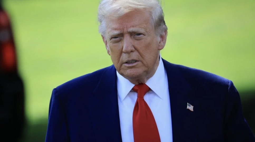 انقسام حاد في واشنطن: دعوات لعزل ترامب تفجّر مواجهة سياسية