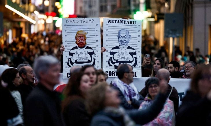 تفجير دمية نتنياهو في بلدة إسبانية يثير غضبا إسرائيليا- (فيديو)