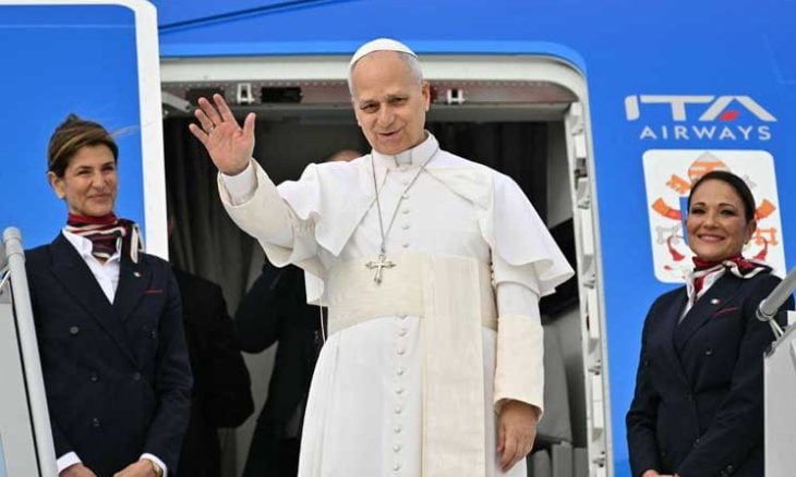 أول بابا في الجزائر.. زيارة الجذور وتعزيز الجسور