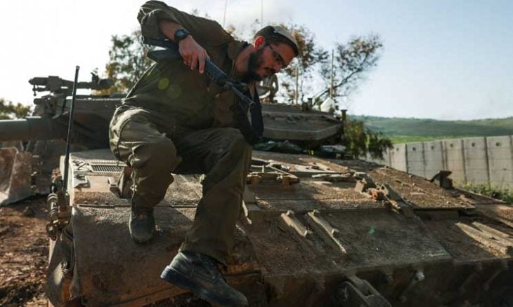 إسرائيل تعلن مقتل عسكري وإصابة 3 بمعارك جنوبي لبنان