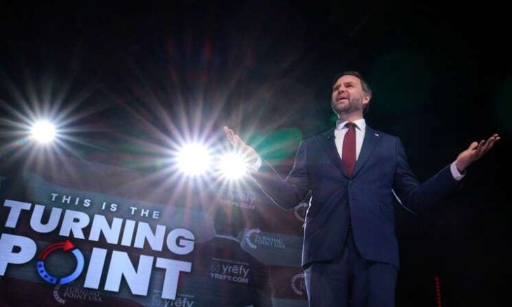 “أنتم تقتلون الأطفال”.. احتجاجات وهتافات غاضبة ضد نائب الرئيس الأمريكي داخل فعالية يمينية بسبب غزة وإيران