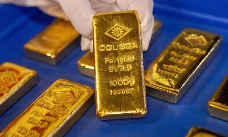 الذهب يرتفع مع تراجع الدولار بعد تقديم إيران مقترحا لإنهاء الحرب