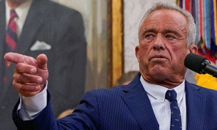 جدال في الكونغرس حول فعالية اللقاحات وتأثيرها على معدلات الوفيات