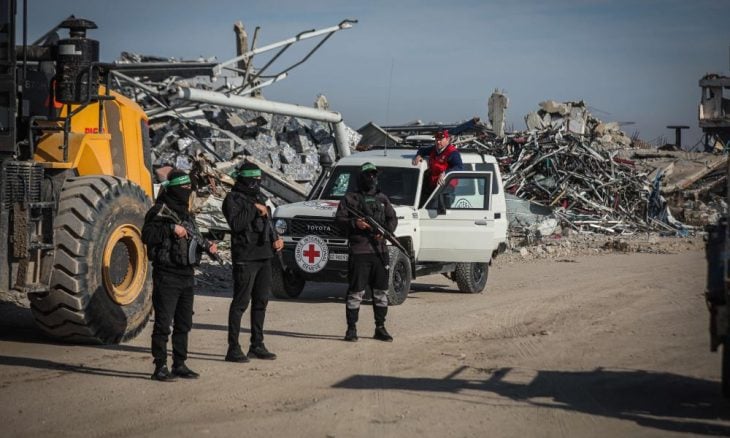 صحيفة عبرية: ما يبدو خسارة لحماس قد يتحوّل إلى ميزة تقنية.. هي الأكثر نفوذاً وخطراً