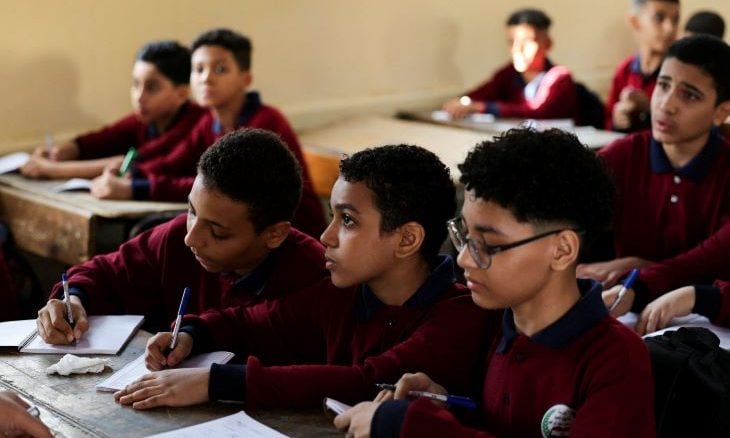تنمر وتحرش وسقوط شاشة على تلاميذ… 3 وقائع في مدارس مصر أثارت غضباً