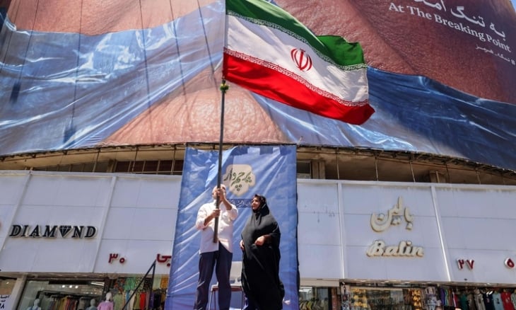 إيران تعلن عن مسودة اتفاق مع أمريكا تنص على فتح مضيق هرمز ورفع الحصار البحري.. والبيت الأبيض ينفي