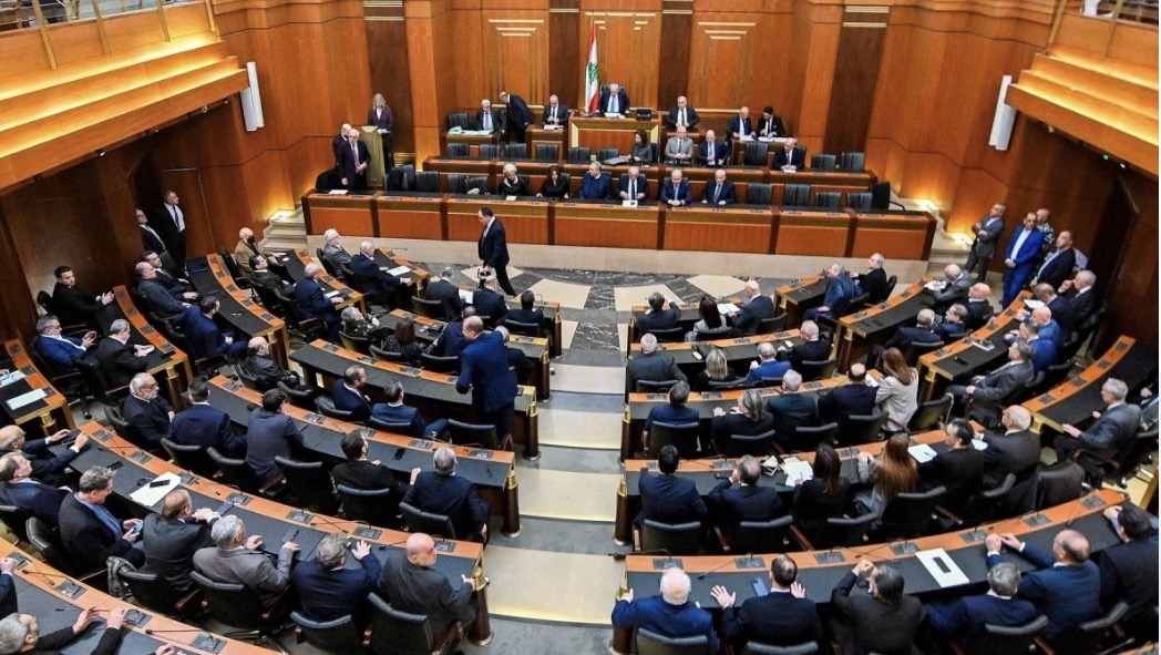 انفراجة مالية للموظفين والعسكريين... هذه أبرز قرارات البرلمان