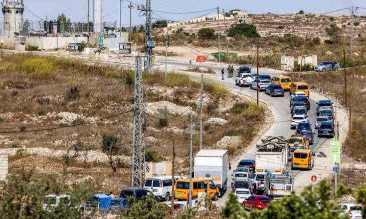 الاحتلال يواصل إغلاق المداخل الرئيسية لمحافظة رام الله والبيرة منذ 3 أيام على التوالي… ويعزز حصاره في محافظة جنين