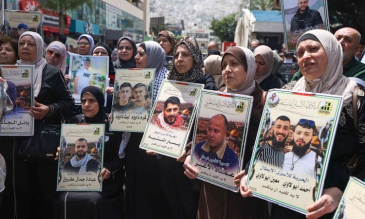 تحقيق: إسرائيل تستخدم مسدسات صعق كهربائي أمريكية الصنع لتعذيب الأسرى الفلسطينيين