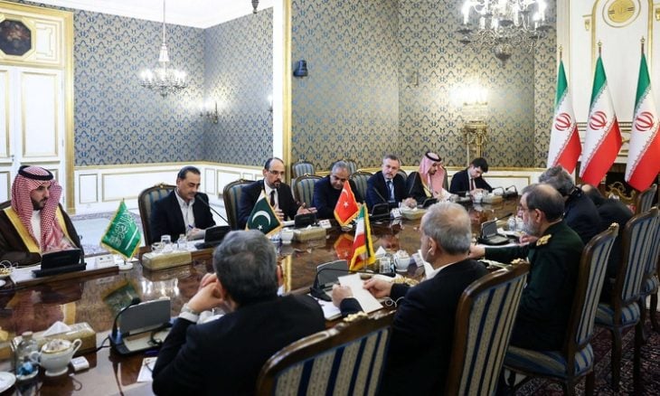 إيران والسعودية وتركيا وباكستان تتفق على متابعة المحادثات بعد اجتماع طهران الأول